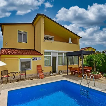 App Laura With Common Pool Nova Vas (Porec)